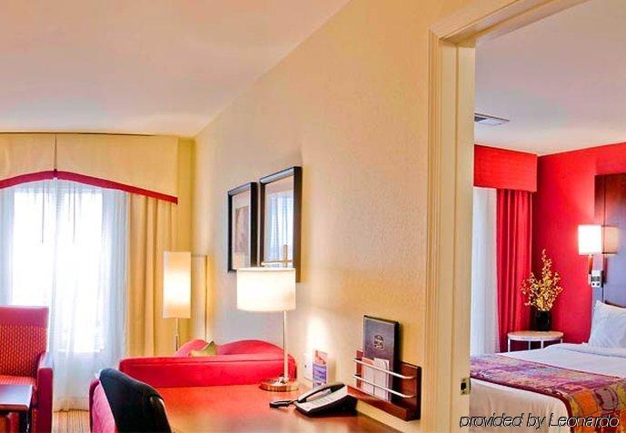 Residence Inn Charlotte Конкорд Экстерьер фото